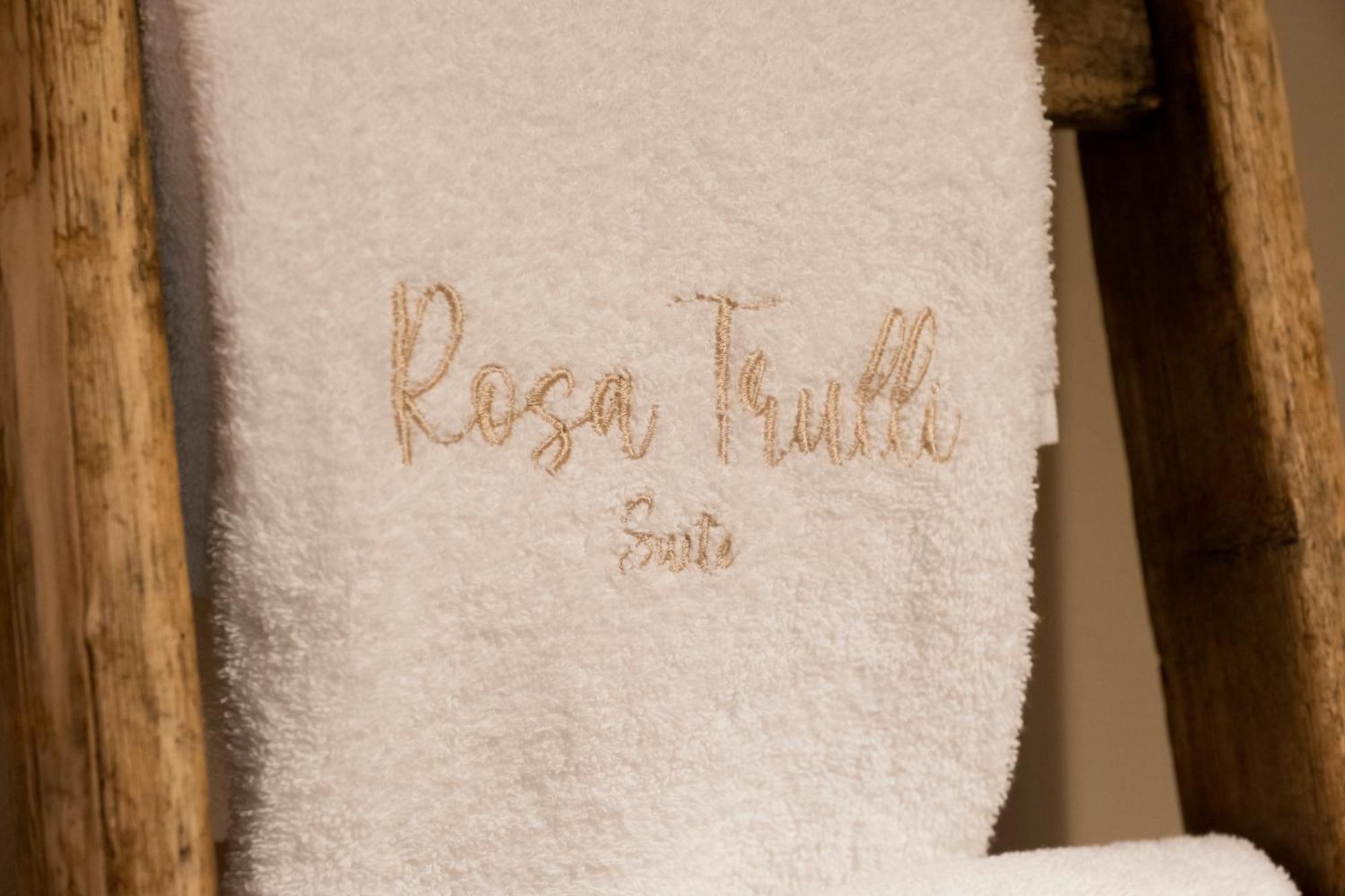 Rosa Trulli Suite 阿尔贝罗贝洛 外观 照片